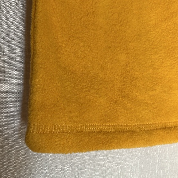 Boy M(5/6) Jumping Beans Gold Supper Soft Fleece Sweatshirt 1/4 zipper. NEW - Picture 4 of 6